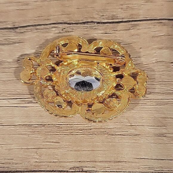 Brooch  - Picture 2 of 3
